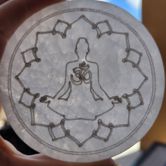 Selenite Om Yoga Lotus Flower Mandal Disk Reiki Heal Engraving Charging Plate - Picture 1 of 6